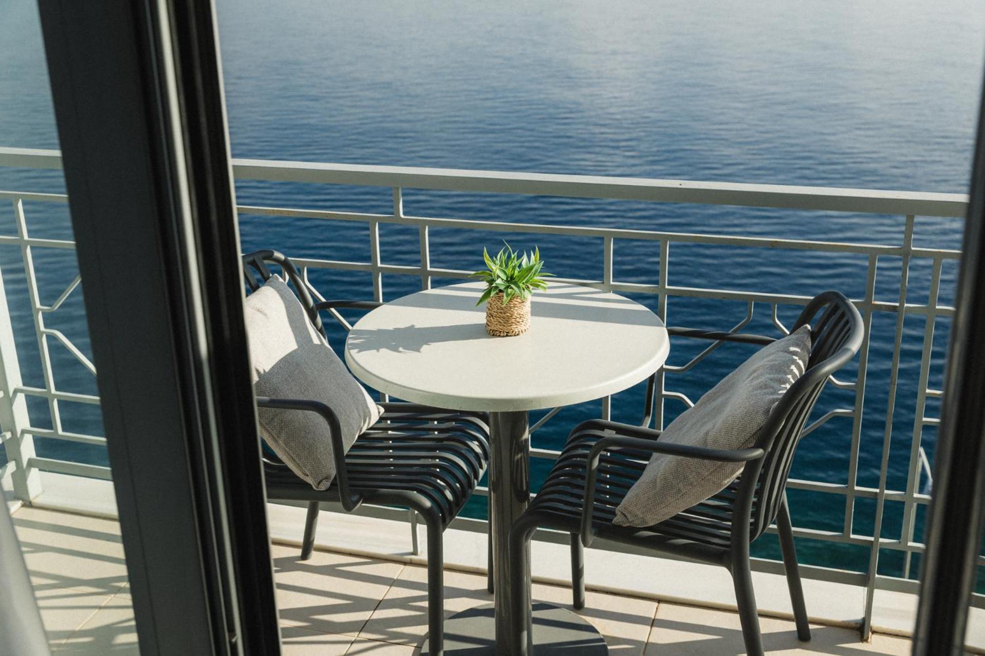 Infinity Hotel Gytheio Exterior foto